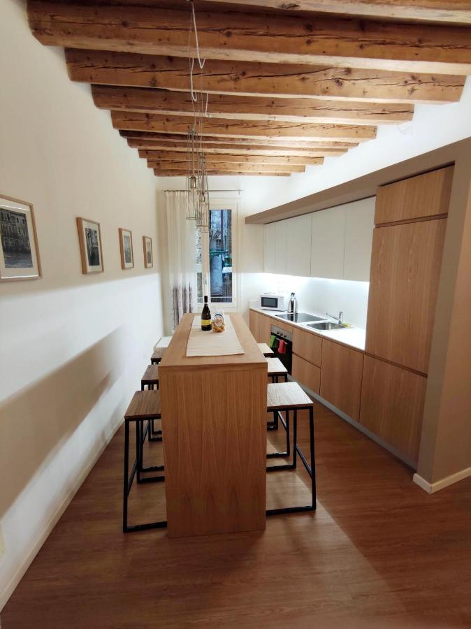 Deluxe 3 Bedroom Flat In Rialto Венеция Екстериор снимка